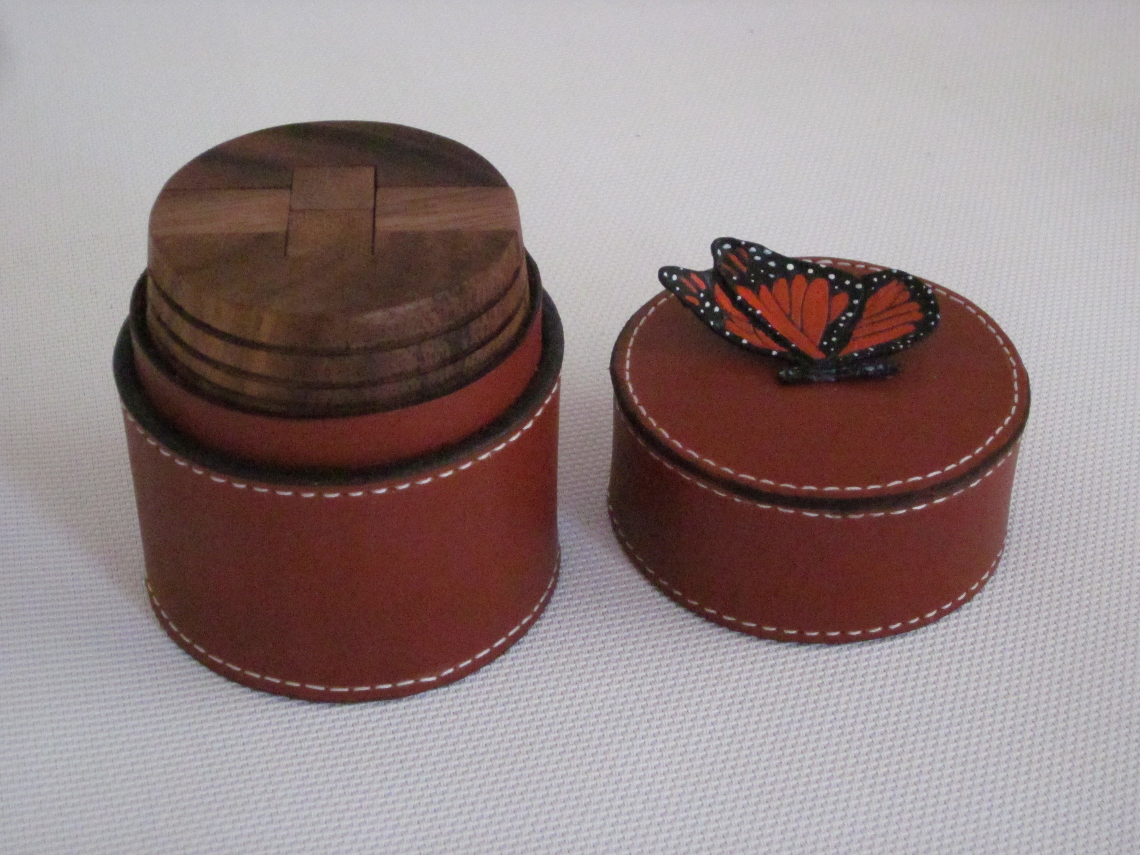 Small Cylinder Box with Puzzle Tan
