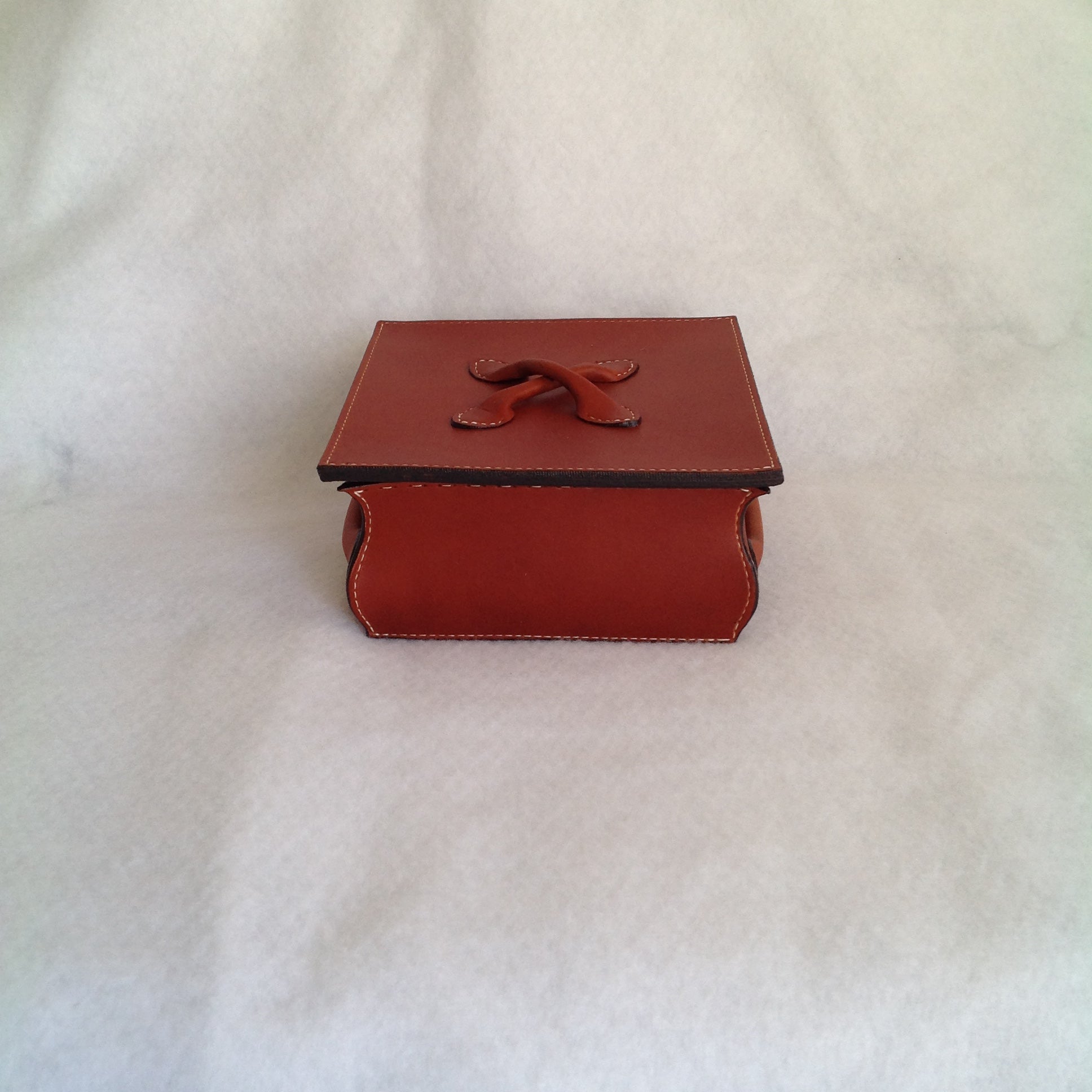 Medium Square Box with Lid Tan
