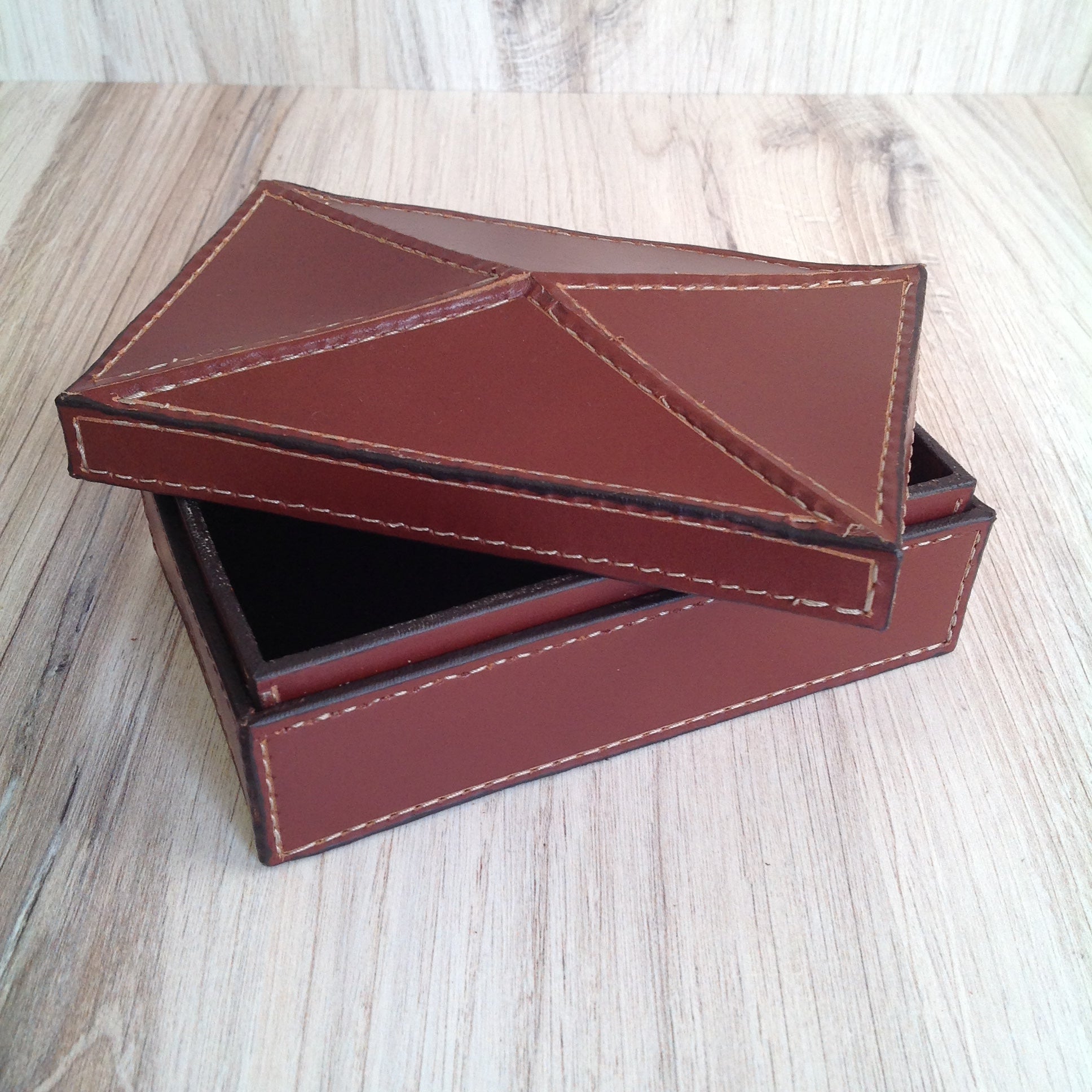 Rectangle Box with Peaked Lid